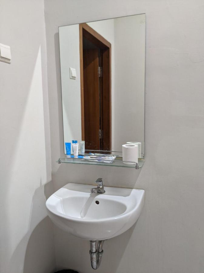 Twin Star Hotel Surakarta  Ngoại thất bức ảnh
